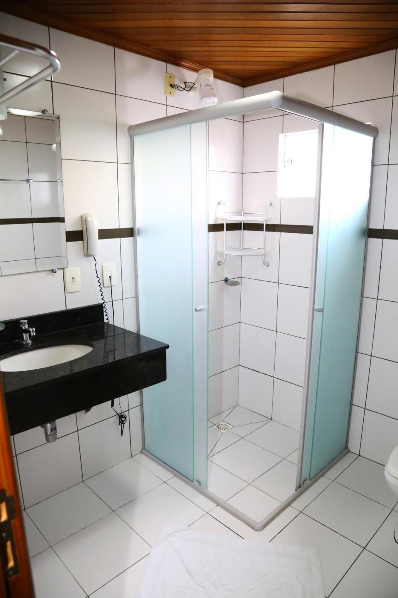 Swamy Hotel Cruzeiro do Sul  Εξωτερικό φωτογραφία
