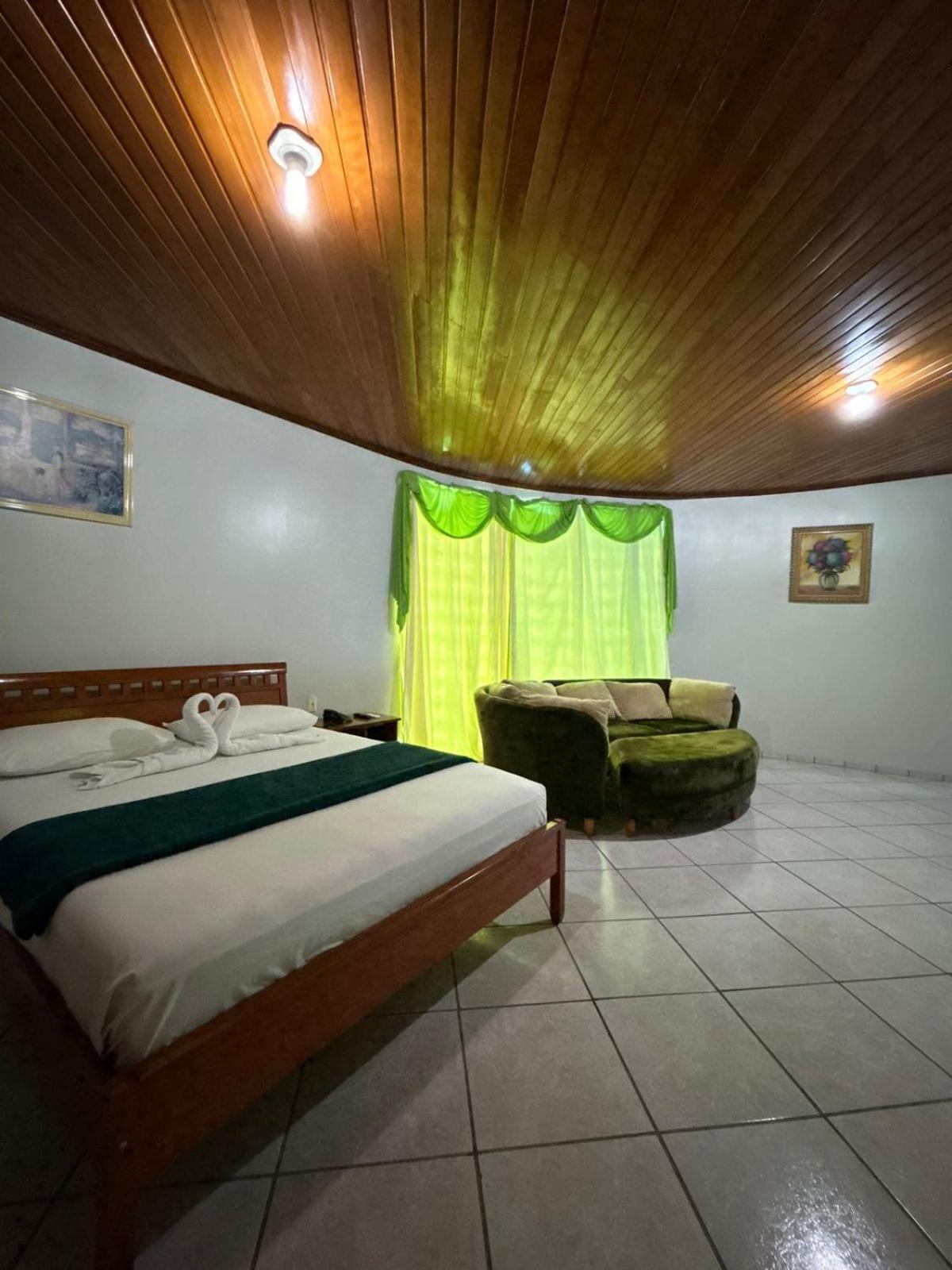 Swamy Hotel Cruzeiro do Sul  Δωμάτιο φωτογραφία