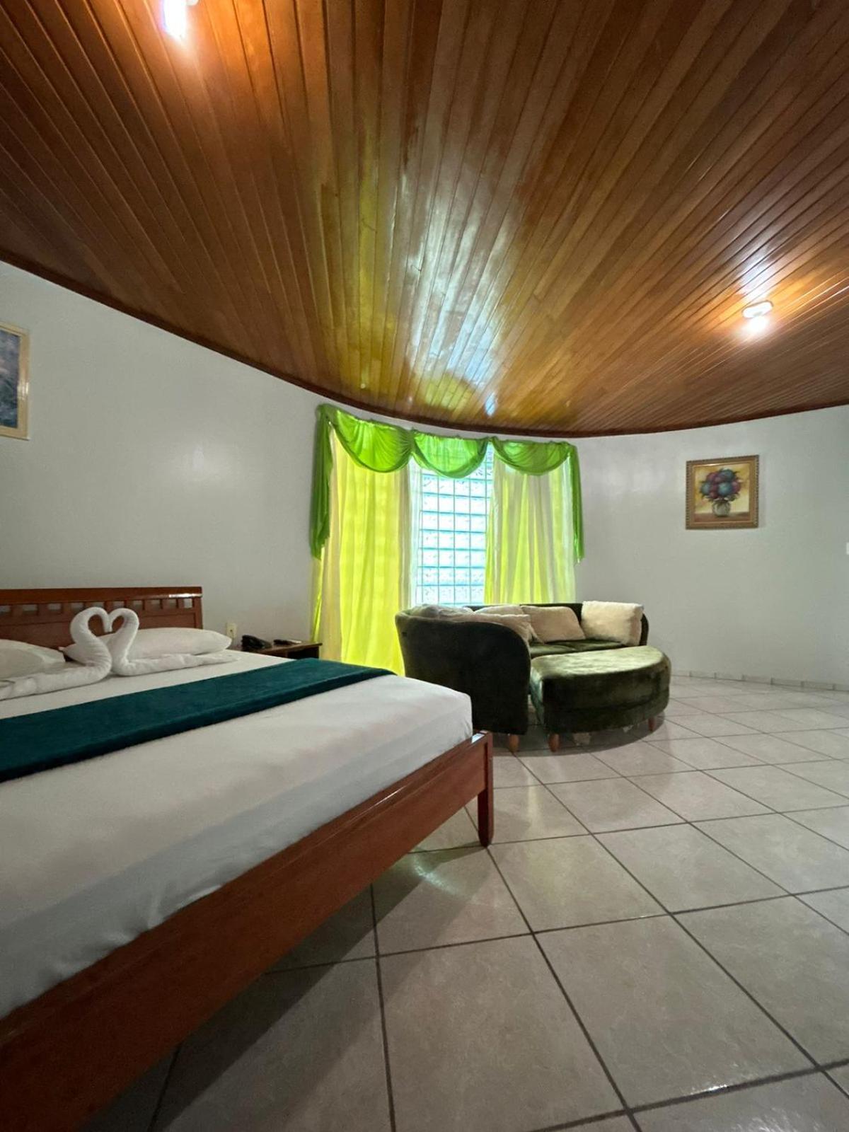 Swamy Hotel Cruzeiro do Sul  Δωμάτιο φωτογραφία
