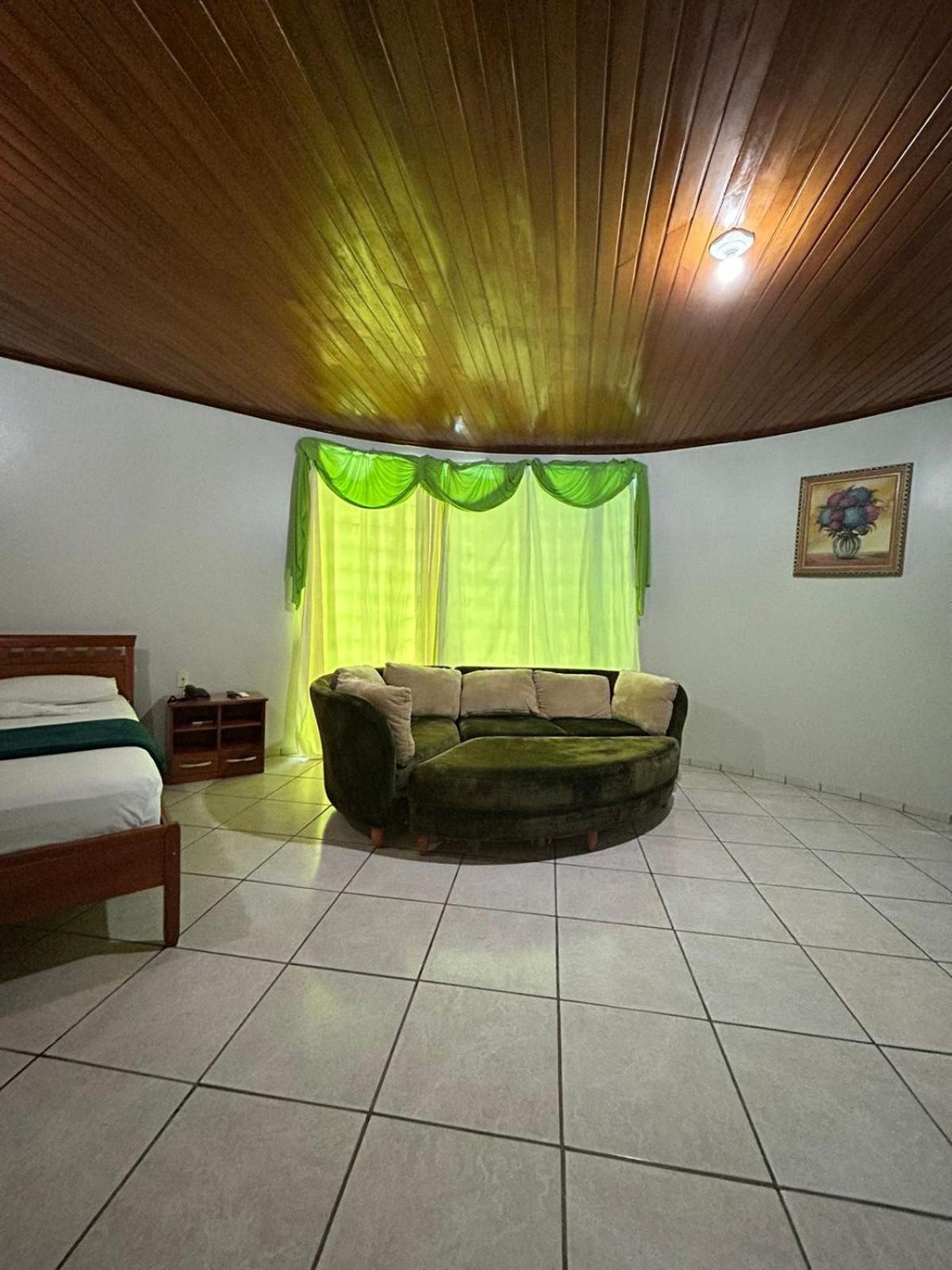 Swamy Hotel Cruzeiro do Sul  Δωμάτιο φωτογραφία